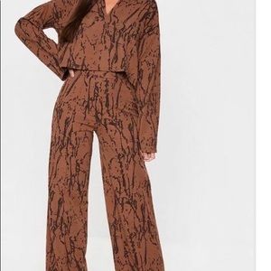 Marble wide leg pants